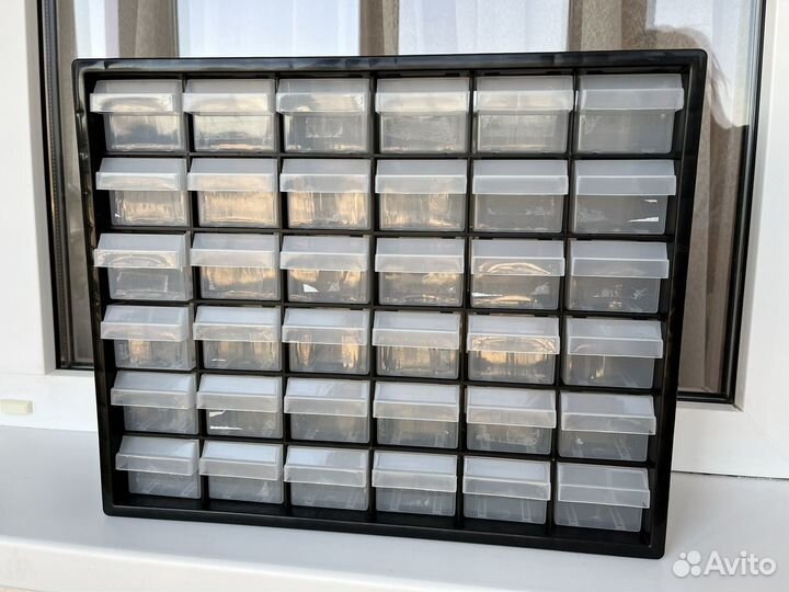 Органайзер с выдвижными ящиками