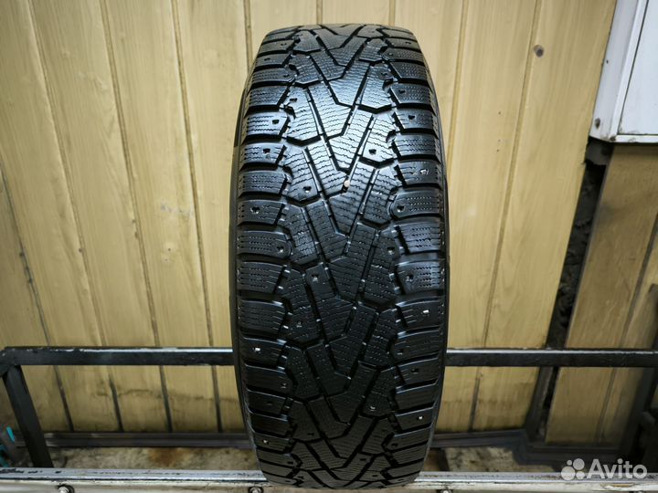 Pirelli Ice Zero 215/65 R16 102T