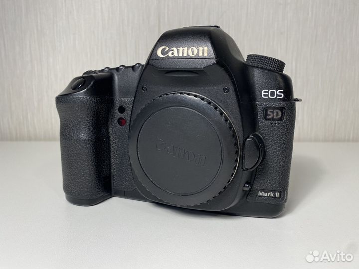 Зеркальный фотоаппарат canon 5D mark ii body