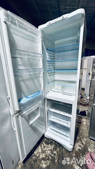 Холодильник Indesit