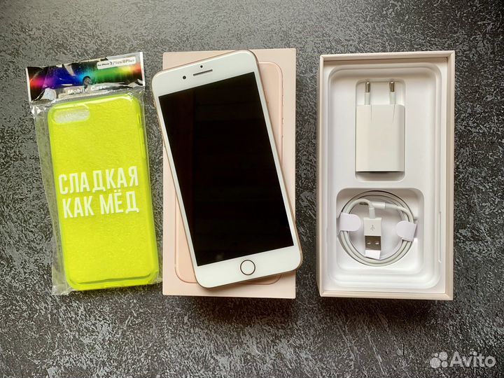 iPhone 8 Plus, 64 ГБ