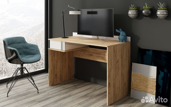 Стол письменный 