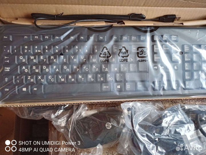 Продам hp desktop mini 260 G2 intel I3-1TB