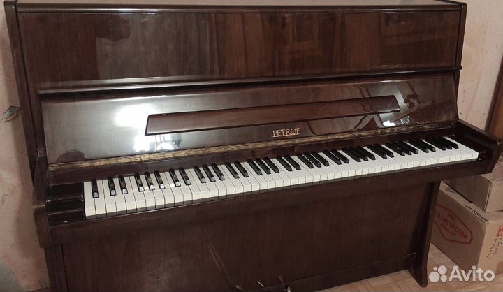 Пианино petrof
