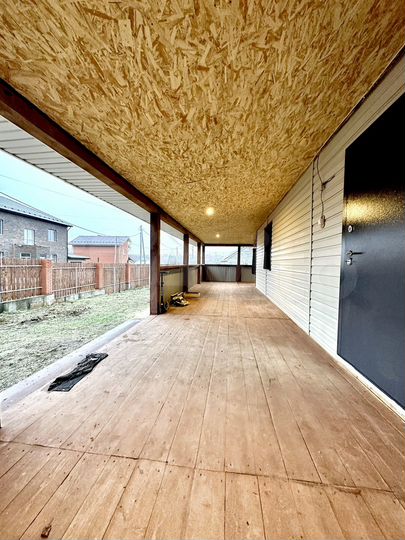 Дом 174,7 м² на участке 8 сот.