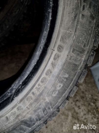 Maxxis ArcticTrekker NP3 7/55 R16