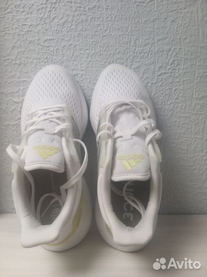 Новые кроссовки женские adidas