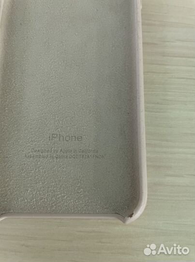 Чехлы на iPhone 7