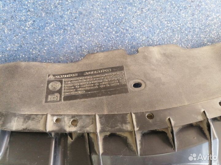 Решетка радиатора Toyota Corolla E150