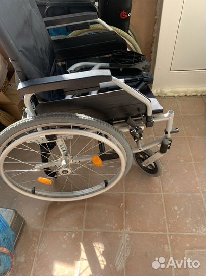 Медицина Инвалидная коляска