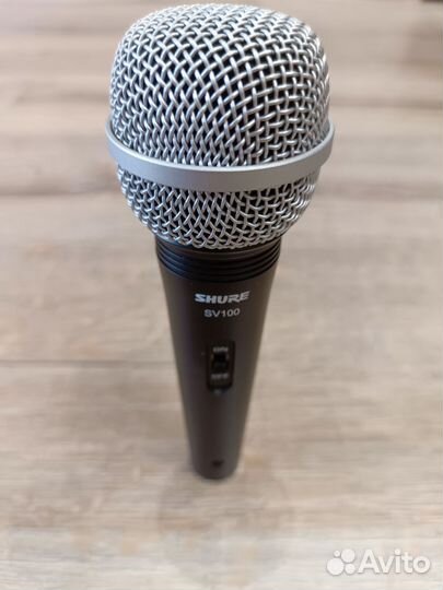 Микрофон Shure SV100