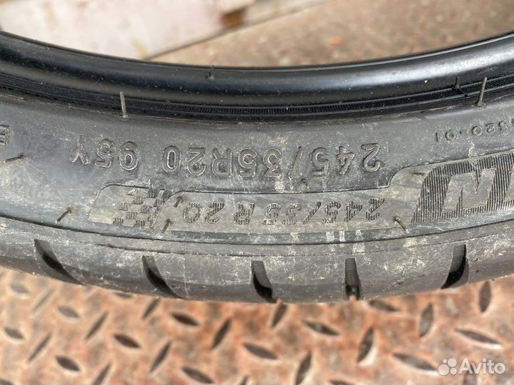 Michelin Pilot Sport 4 245/35 R20