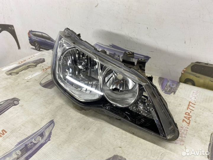 Фара передняя правая Honda Civic 4D