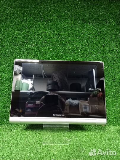 На запчасти планшет Lenovo Yoga Tablet 10