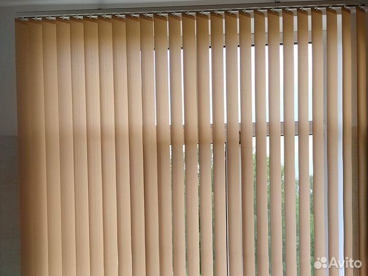 Вертикальные жалюзи на окна
