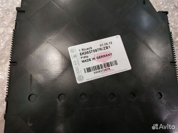 Бу (BCM) систем комфорта 5K0937087RZB1 VW Tiguan