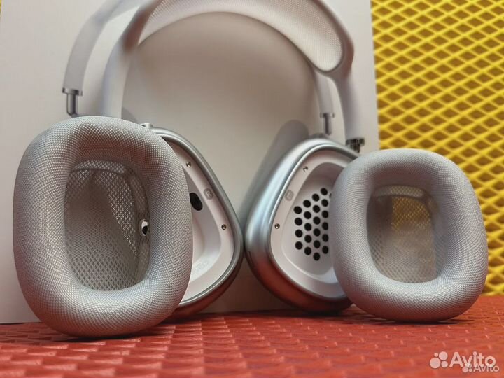 AirPods Max с шумоподавлением