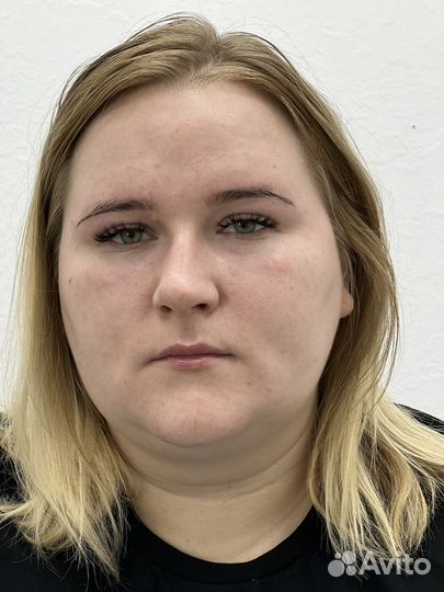 Модель на Перманентный макияж