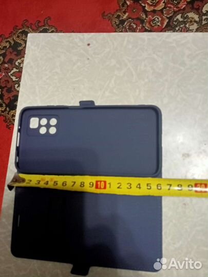 Чехлы на телефон