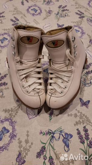 Коньки фигурные детские