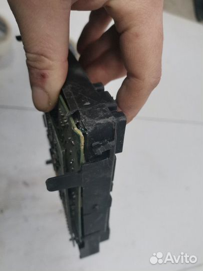 Блок предохранителей Renault Fluence 1 седан K4M