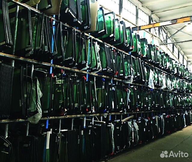 Стекло боковое опускное для LADA левый руль