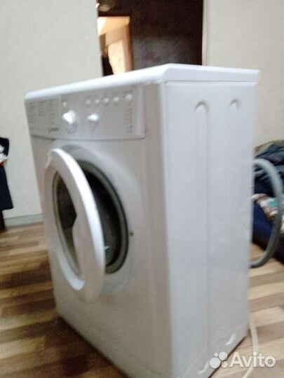 Стиральная машина бу indesit