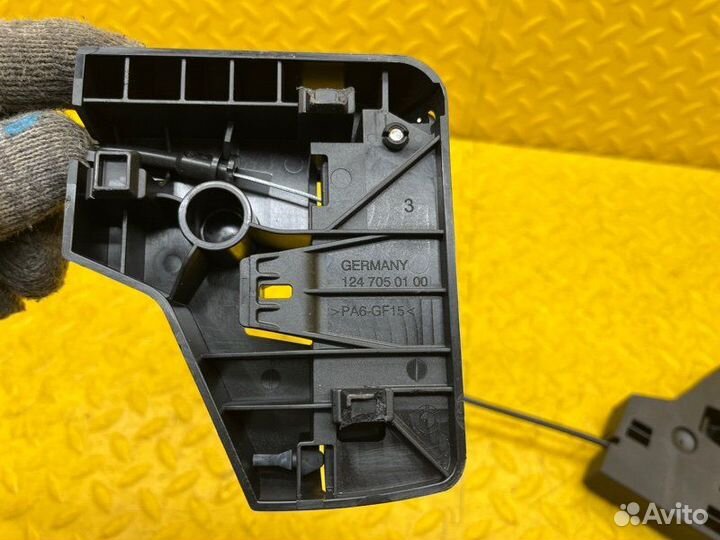 Ручка открывания задних сидений / трос открывания