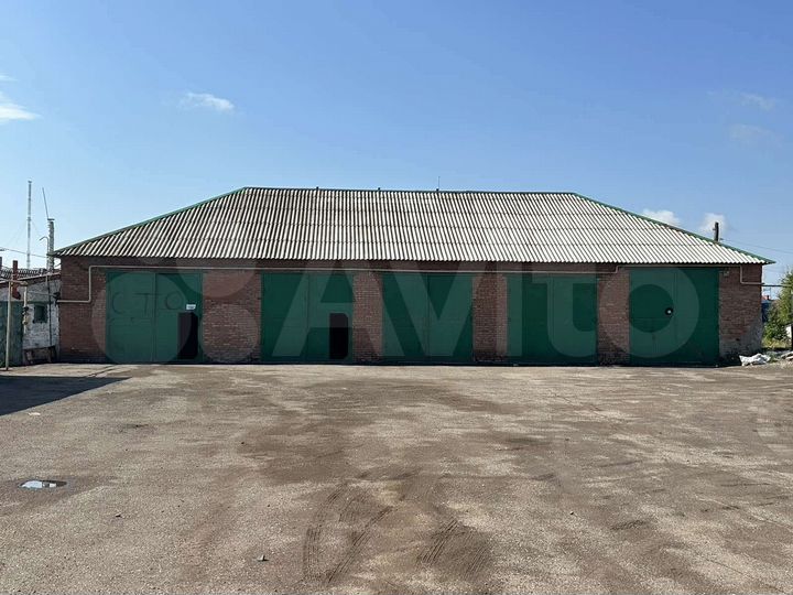Гараж, > 30 м²