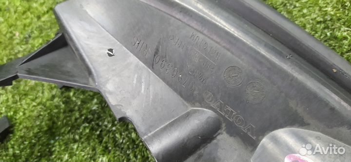 Воздуховоды радиатора пара Volvo V70 B4204T7 2011