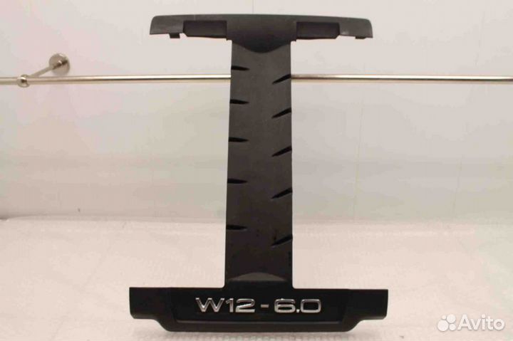 Накладка впускного коллектора Audi A8 D3 2004