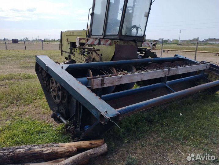 Жатка Бердянский завод сельхозтехники ЖВШ, 2000