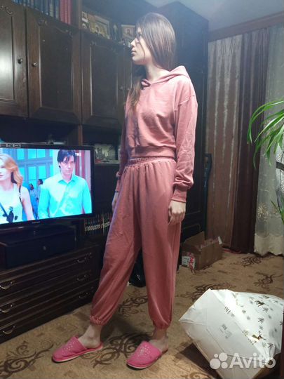 Спортивный костюм женский