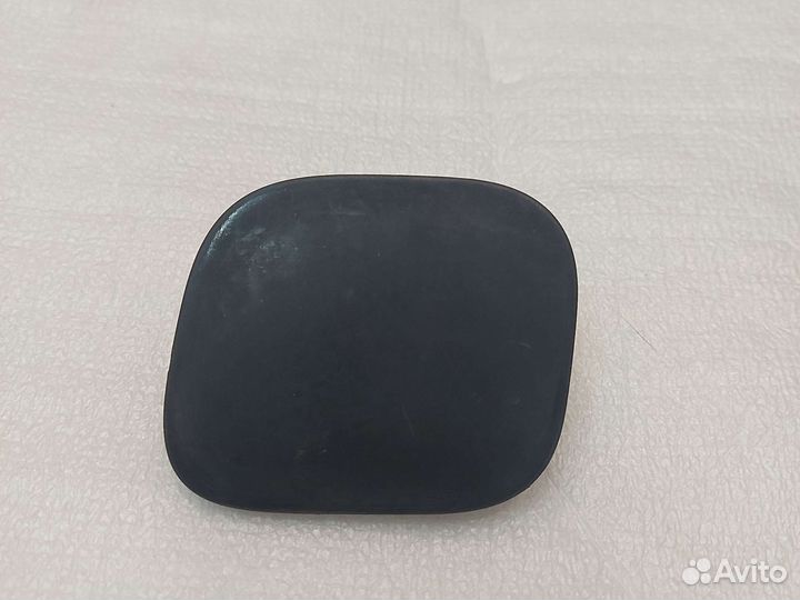 Заглушка в передний бампер Тойота