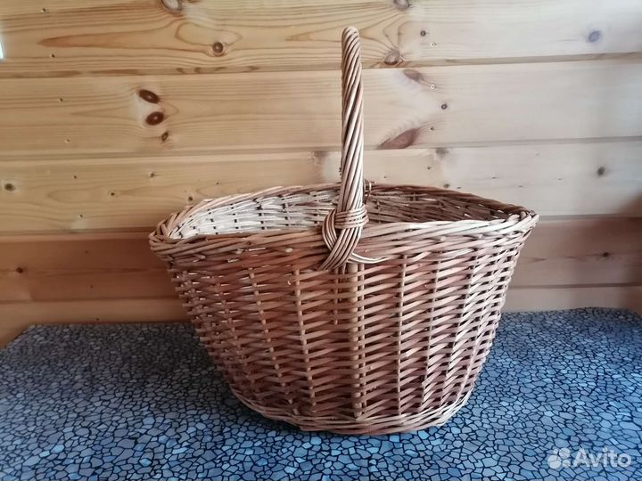 Корзина плетеная большая