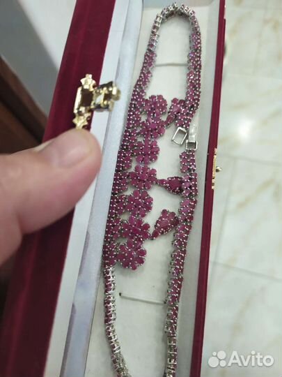 Серебряное колье с рубинами