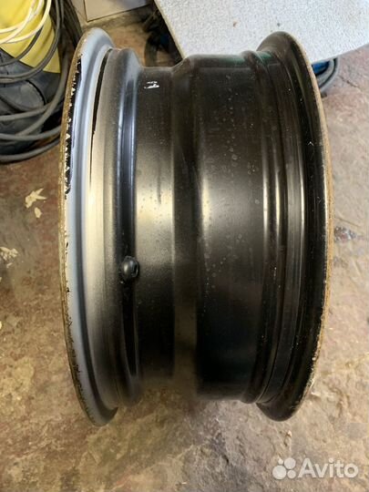 Диски штампы r16 на VW Tiguan