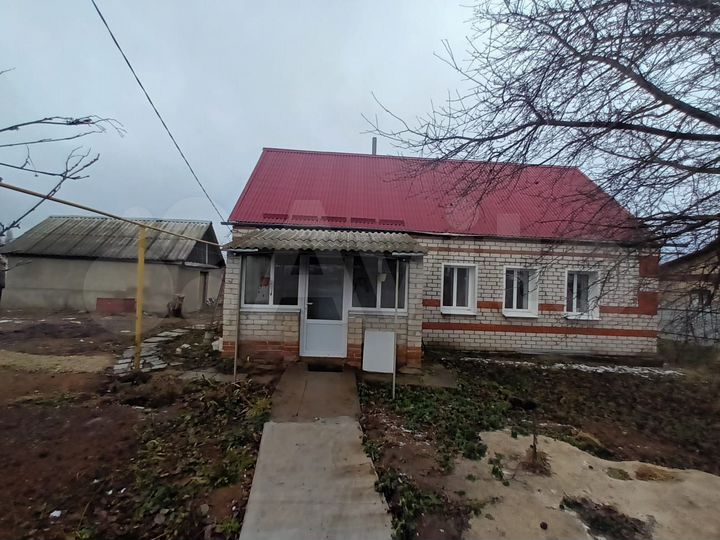 Дом 58 м² на участке 8 сот.