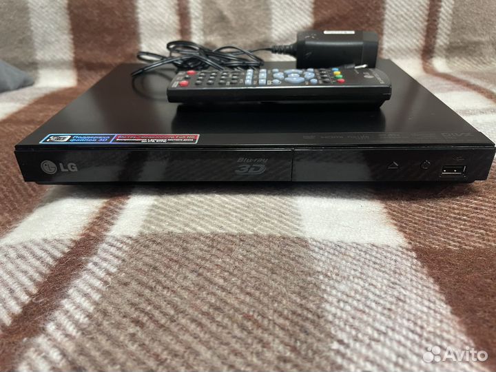 Плеер 3d blu-ray/DVD LG BP325