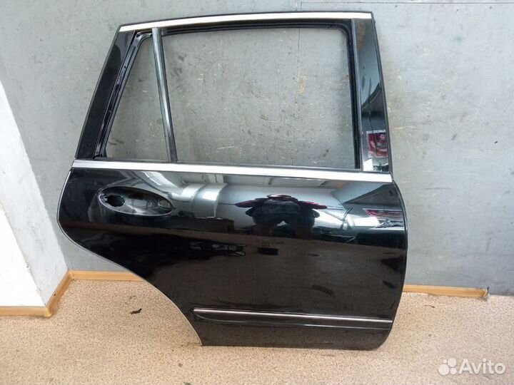 Дверь задняя правая Мерседес R350 W251