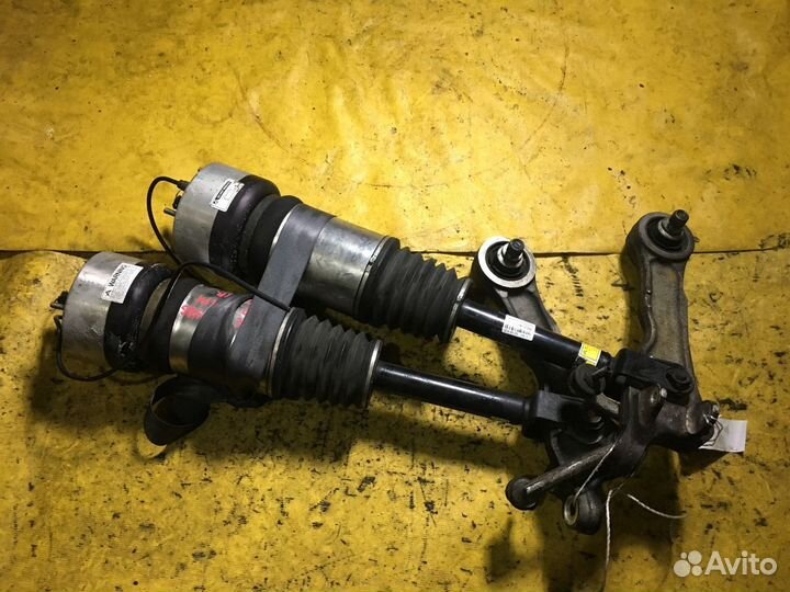 Стойка амортизатора на Jaguar Xj KC