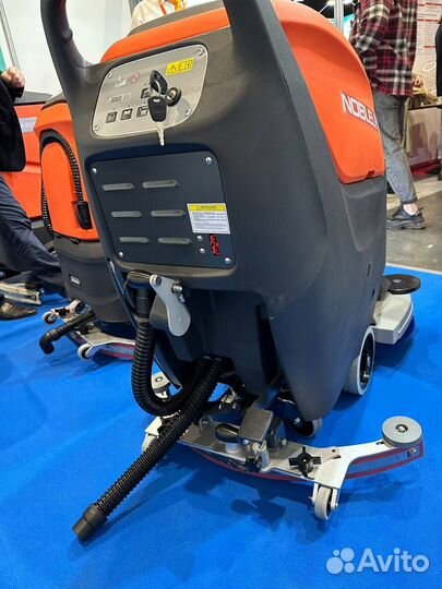 Поломоечная машина noblelift NB530 с ручным управл