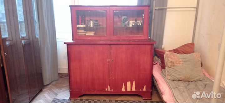 Буфет советских времён, массив дерева