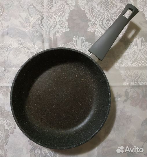 Сковорода 24 см