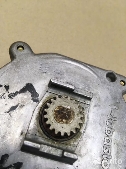 Моторчик люка Mercedes W202 A2028200508