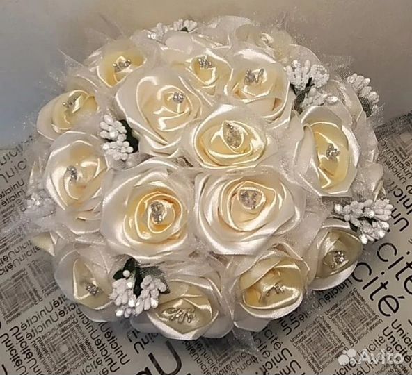 Букет из атласных лент