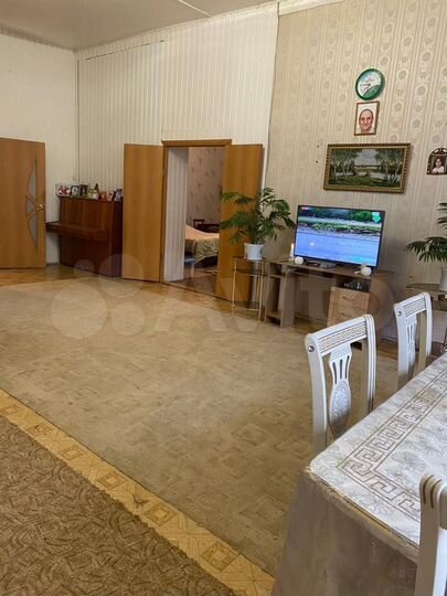 Дом 228 м² на участке 8 сот.