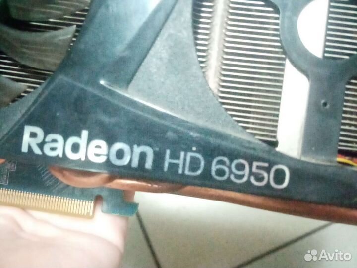 Видеокарта Radeon HD 6950, рабочая