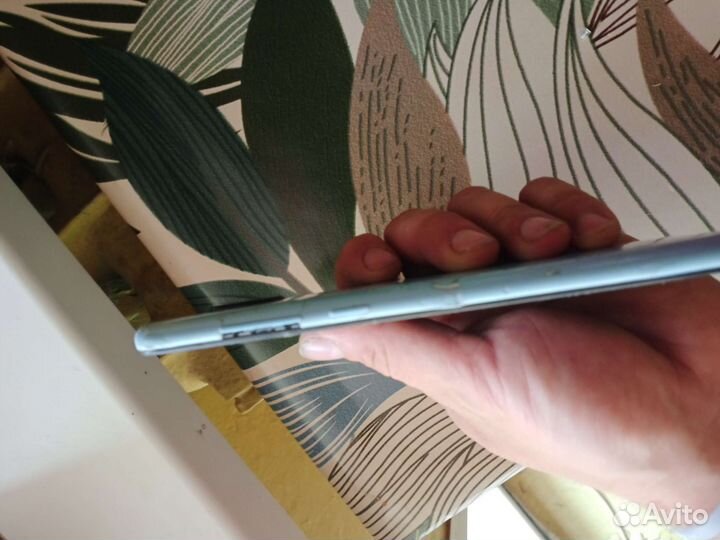 Мобильные телефоны