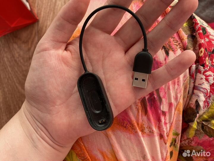 Зарядное устройство mi band 4